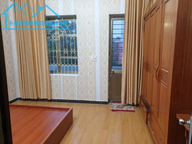 Cho thuê nhà ngõ ô tô tránh làm Kho,  Phố Tựu Liệt 3.5 tầng, 2 ngủ, 35m2, 7.5 triệu - 1