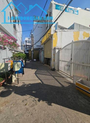 Diện tích khủng 80m2 chỉ 4.65 tỷ nhà 1/ Quang Trung, Gò Vấp - 30m ra mặt tiền