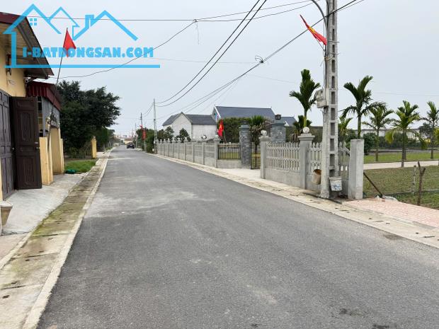 Bán gấp lô đất trung tâm thị trấn 100m2 mặt tiền 5m giá chỉ hơn 10 triệu - 2