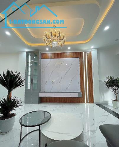 Bán Nhà 1 Trệt 2 Lầu, sát Trường Tiểu Học Quang Vinh, cách đường Huỳnh Văn Luỹ 1 sẹc 40M - 4