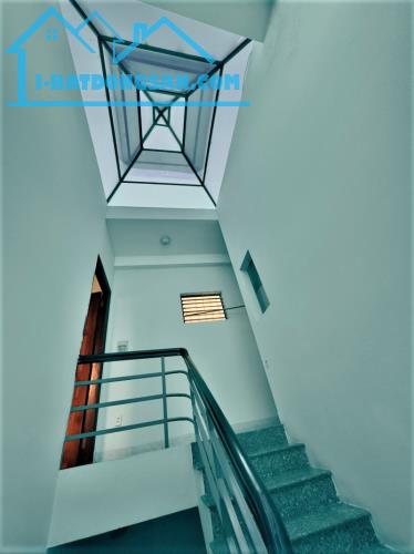 11 TỶ HƠN - HẺM Ô TÔ 7 CHỖ SÁT MẶT TIỀN - TÂN ĐỊNH Q1 - 60M2 (4x15) A4 - 4 TẦNG 3PN LỚN - 3