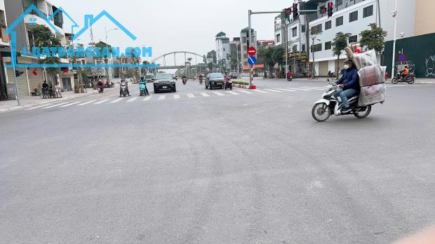SIÊU HIẾM, MẶT PHỐ CỔ LÕI NGỌC LÂM 60M, 4T, MT4M, DÒNG TIỀN TỐT, GIÁ RẺ NHẤT KHU VỰC. - 3