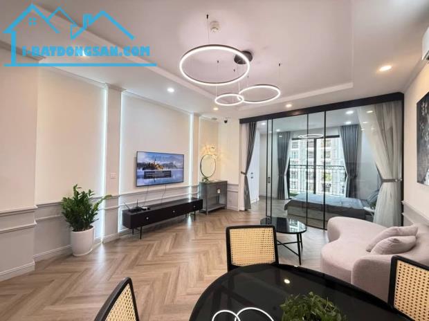 Tòa nhà 8 tầng, có hầm Trung tâm Quận Ba Đình, 110m2, MT 8M, doanh thu 8%/năm giá 26 tỷ - 2