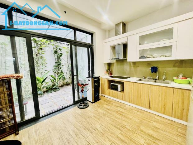 🏡 BÁN NHÀ  PHỐ TRUNG KÍNH TO, Cầu Giấy: 68m2, Mặt tiền 12m, lô góc - VỊ TRÍ ĐẮC ĐỊA - KD - 1