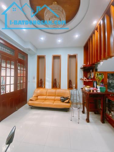 CHỈ 8.8 TỶ [P3Q8]- NHÀ HXH  ÂU DUƠNG LÂN- DT 69M2 ( 4.6 X 14) - 4 TẦNG - 1