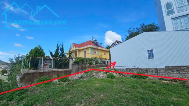 Bán Đất hẻm xe hơi đường Trịnh Hoài Đức, Phường 11, Đà Lạt 412,95mv - 2