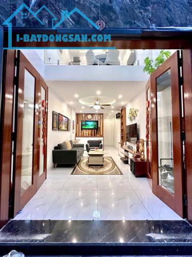 Bán 30m giá 7 tỷ phân lô quân đội Vương Thừa Vũ Thanh Xuân Ô tô tránh
