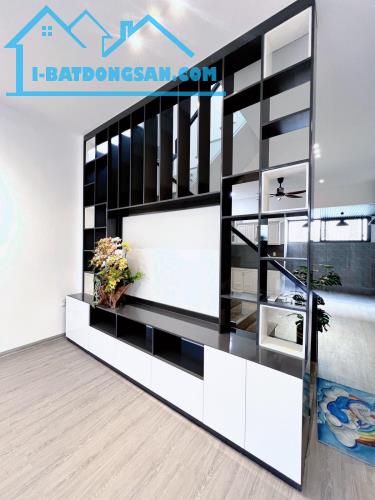 NHÀ 2 MẶT HẺM•DIỆN TÍCH KHỦNG•NGAY KDC Tên Lửa🚀 . 6,2 tỷ . 🚗Cách Mặt Chỉ 2 Căn. - 2