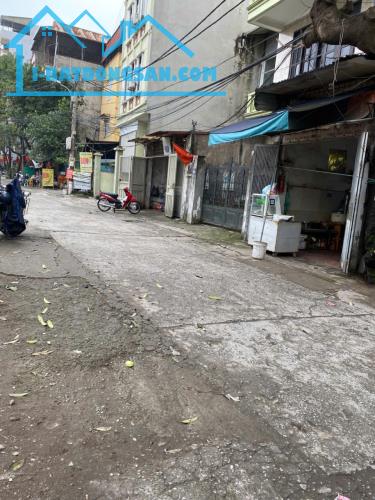 🏡 🔥 NHÀ HIẾM – GẦN PHỐ – Ô TÔ ĐỖ GẦN – CÔNG NĂNG ĐỈNH 🔥 NHỈNH 8 TỶ  DIỆN TÍCH 34/35 M2 - 2