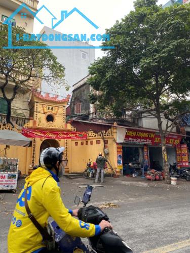 🏡 🔥 NHÀ HIẾM – GẦN PHỐ – Ô TÔ ĐỖ GẦN – CÔNG NĂNG ĐỈNH 🔥 NHỈNH 8 TỶ  DIỆN TÍCH 34/35 M2