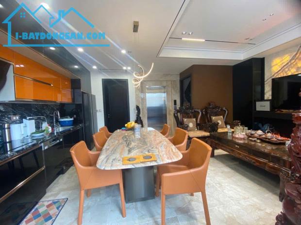 Bán Nhà Phố Ngọc Lâm 50m2 6T Dân Xây, Gara Thang Máy, Thông Nguyễn Văn Cừ Nhỉnh 18 Tỷ - 2