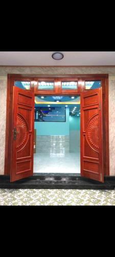 Mặt TIỀN QUẬN 9, Ngang 5m, Đường 30m, DT 110m2, 4 tầng kiêng cố, giá chỉ 8ty hơn. - 2