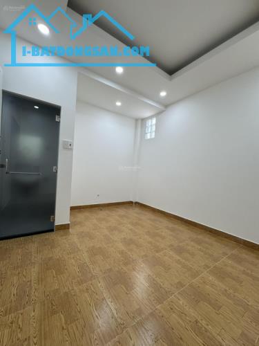 BÁN GẤP NHÀ HXH Luỹ Bán Bích, Tân Phú, 4T ST 6PN dòng tiền 24tr tháng giá chỉ 6 tỉx - 1