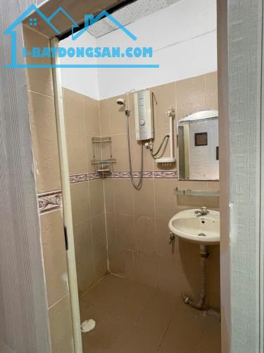 Hẻm thông - gần hẻm xe hơi - hẻm sạch sẽ , an ninh , dân trí tốt - 4