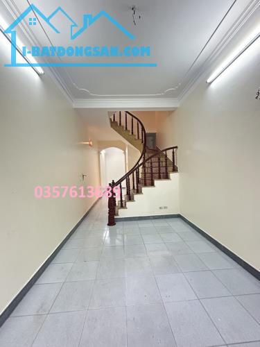 Bán nhà Thanh Am, Long Biên, ô tô vào nhà, kinh doanh, ngõ thông 3 tầng, 50m2 - 1