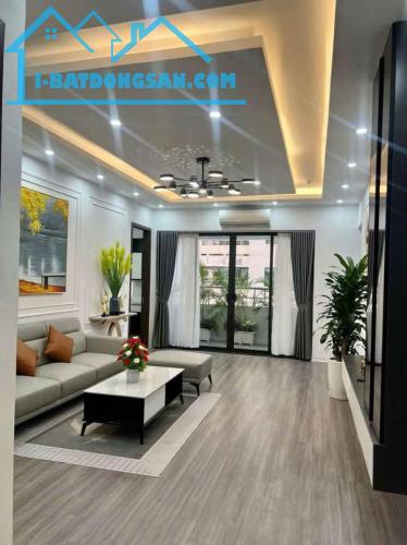 Vợ chồng mình cần bán căn hộ tòa 5A Lê Đức Thọ - 72m2 ( 2PN) thoáng – giá chỉ 4 tỷ.