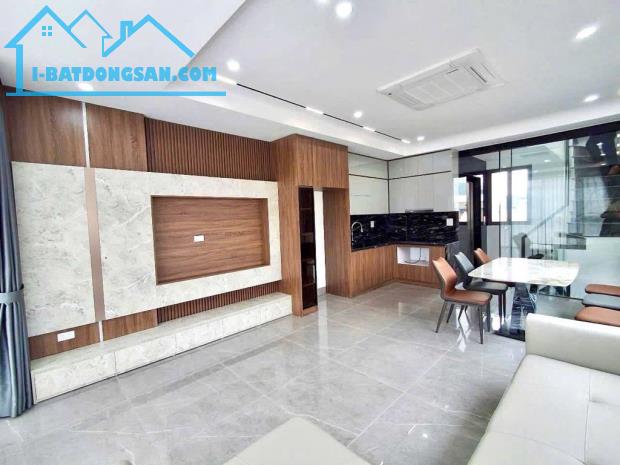 🏡 Nguyễn Sơn - Long Biên - 38m2 - 9,3 tỷ - Ô tô - Thang máy - Phân lô - 1