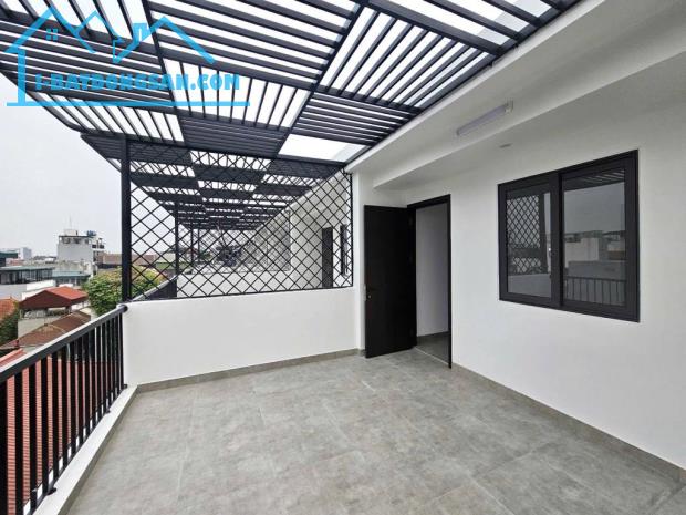 🏡 Nguyễn Sơn - Long Biên - 38m2 - 9,3 tỷ - Ô tô - Thang máy - Phân lô