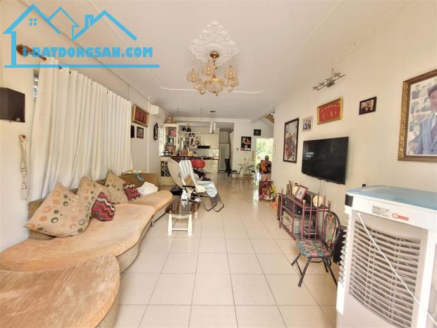 BÁN ĐẤT 870M2 CÓ SẴN BIỆT THỰ MẶT TIỀN ĐƯỜNG PHÚ CHÂU PHƯỜNG TAM PHÚ THỦ ĐỨC GIÁ TỐT 72 TỶ - 1