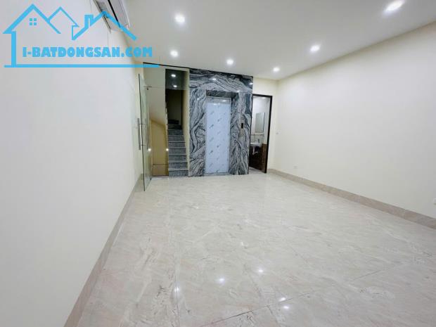 Nhà mặt phố Vip đẹp Nguyễn Trãi x 6 tầng thang máy cực đẹp - 2