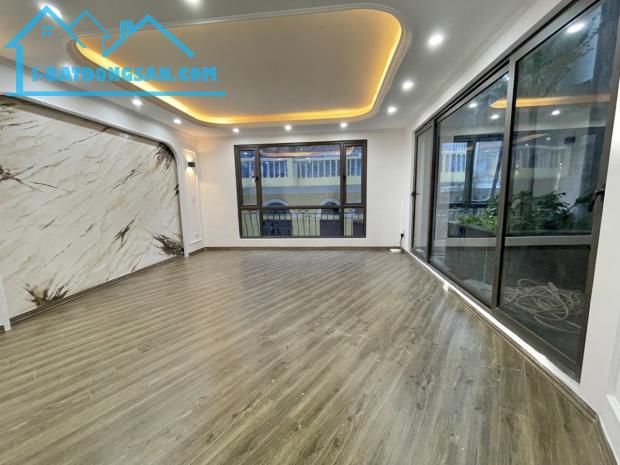 Mới kính coong. Bán nhà Kim Giang, Hoàng Mai. 60m2 x 5 Tầng. MT 4m. Ô TÔ. KD. 11 Tỷ. - 2