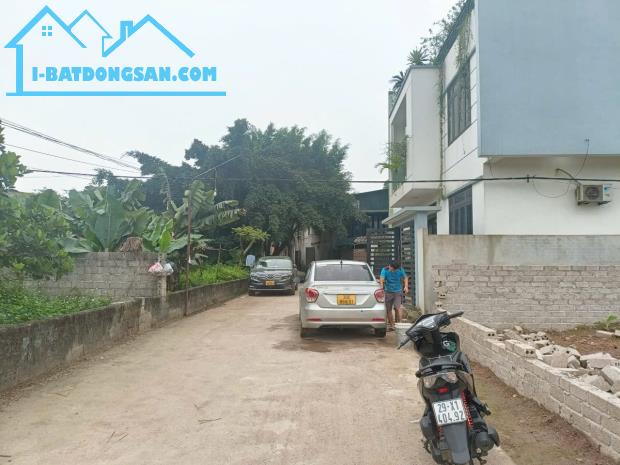 Bán lô đất 73m hai mặt tiền tại chương mỹ cách ql6 50m cách khu cn phú nghĩa 2km giá 3,1ty - 2