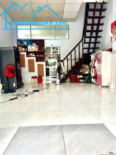 Nhà 2 tầng, KP6, HXH thông, Thị Trấn Hóc Môn - 2