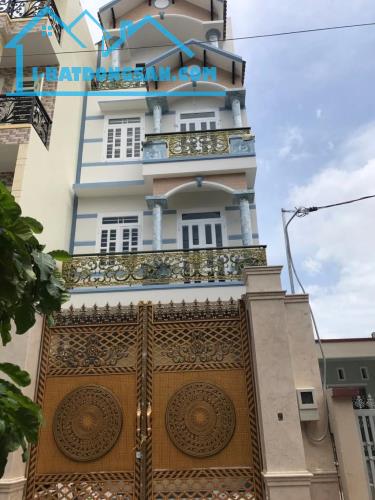 BÁN BIỆT THỰ HƯƠNG LỘ 2, Bình Tân 5 tầng 105m2 (5x21). Có thang máy. Giá chỉ 14 tỷ.