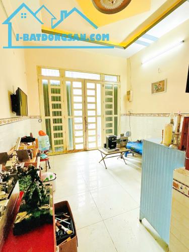 Bán nhà 2 lầu hẻm 154 đường Âu Dương Lân P.3 Quận 8 - 1