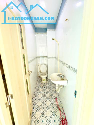 Bán nhà 2 lầu hẻm 154 đường Âu Dương Lân P.3 Quận 8 - 5