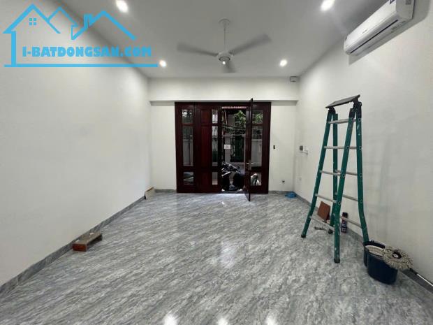 Bán nhà Tứ Liên, Tây Hồ 5 tầng 33m2, thiết kế đẹp, có thang máy 9,05 tỷ - 1