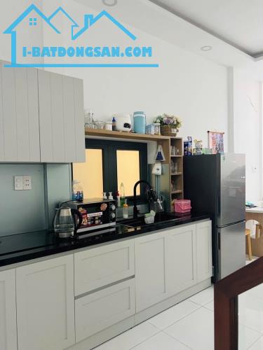 Cần bán gấp nhà MT đường số 31 P.5 Q.8. 52.1m2 nở hậu. Khu VIP. Giá chỉ 7tỷ. - 3
