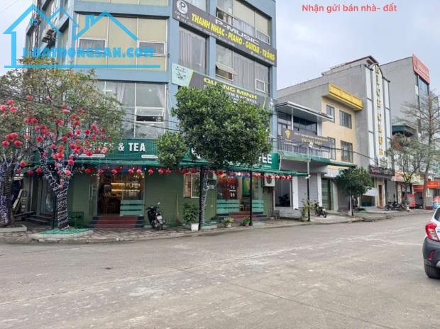 Bán nhà 3 tầng hai mặt tiền kinh doanh, tổ 5, TT Quang Minh, Mê Linh. Gần KCN công nhân - 1
