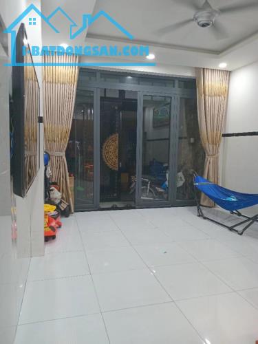 Bán Nhà Phường Thạnh Xuân- Quận 12.LH: 0967398562.