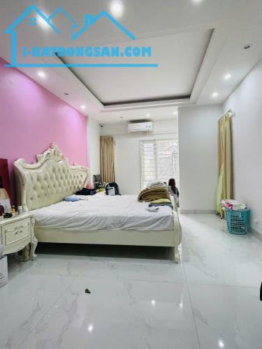 PHỐ THỊNH HÀO - ĐỐNG ĐA, DT 59m x 6 TẦNG - THANG MÁY, MT 8m, Giá 16.3 tỷ 0977.658.369 - 2