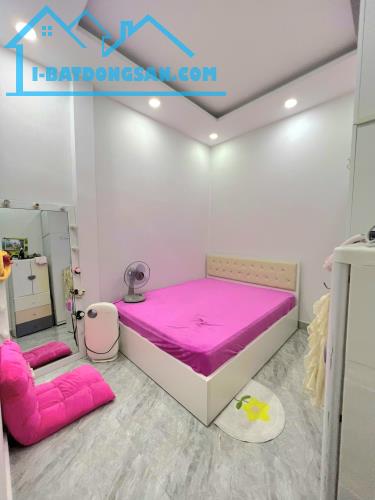 Bán Nhà 4m x11m x 2 Tầng Nở Hậu, Đường Nguyễn Thị Thập ,Q.7 - 1