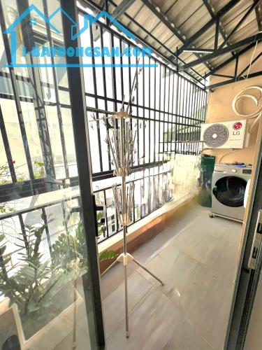 Bán Nhà 4m x11m x 2 Tầng Nở Hậu, Đường Nguyễn Thị Thập ,Q.7