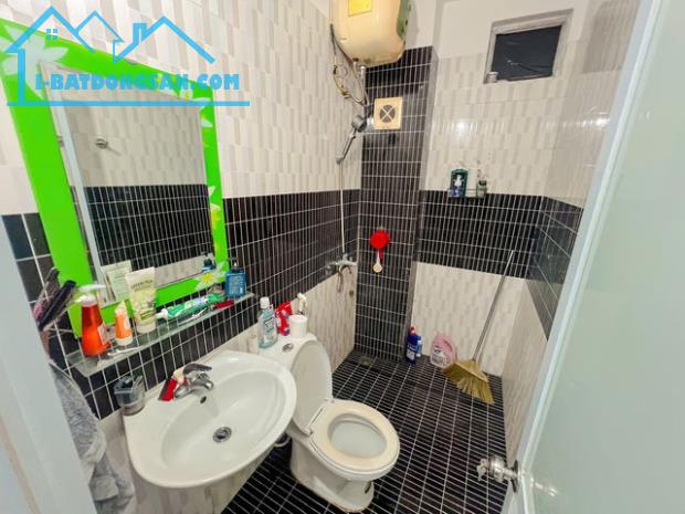 NHÀ ĐẸP Ở NGAY - LÔ GÓC - KHU DÂN TRÍ CAO - Ô TÔ ĐỖ CỔNG - TƯƠNG LAI RỘNG MỞ - 3