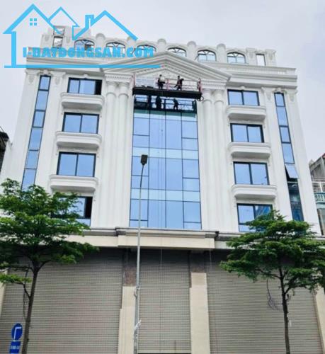 Bán Tòa Văn Phòng Mặt Phố Hoàng Văn Thái, Thanh Xuân DT 321m2, 11T, MT 12.2m. Giá Cực Rẻ