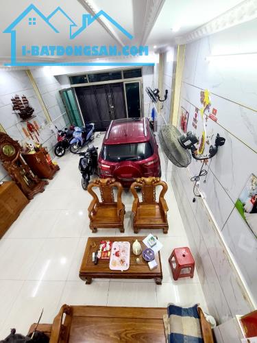 Nhà đẹp 3 tầng, Lê Văn Việt, 86m2, ngang 5m nở hậu, xe hơi trong nhà, 7.4 tỷ - 2