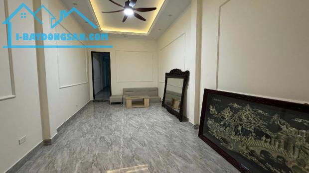 🏡 Nguyễn Văn Cừ - Long Biên - 71m2 - 11,7 tỷ - Dân xây - Ô tô - 2 thoáng - 1