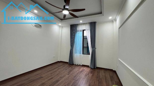 🏡 Nguyễn Văn Cừ - Long Biên - 71m2 - 11,7 tỷ - Dân xây - Ô tô - 2 thoáng - 5