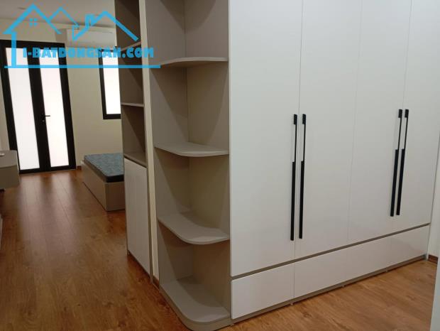 🏡 Nguyễn Văn Cừ - Long Biên - 39m2 - 11,6 tỷ - Dân xây - Ô tô - Đầu phố - 3