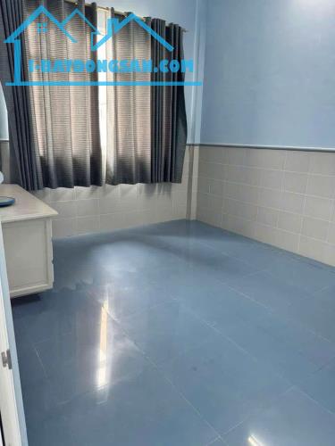 Nhà Cho Thuê 200m², 3PN, Giá Chỉ 6 Triệu – Hẻm 311 Nguyễn Văn Cừ, Ninh Kiều