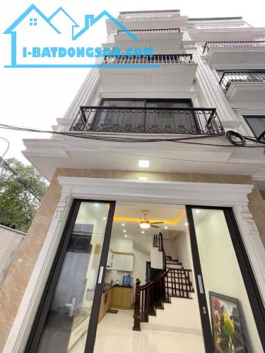 ĐỨC GIANG NHÀ  DÂN MỚI XÂY 37 M 6TANG THANG MÁY  Ô TÔ VAO NHÀ - 2
