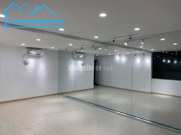 Top nhà vị trị đẹp 5.2 x 10m 1 trệt 4 lầu Trương Định Quận 3 TP.HCM - 4