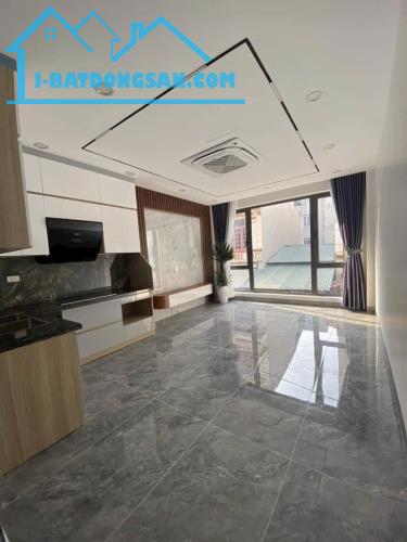 CỰC HIẾM!Bán nhà Nguyễn Văn Linh 50m2, 7 tầng, ngõ nông ô tô tải tránh nhau, KD,nhỉnh 10tỷ - 2