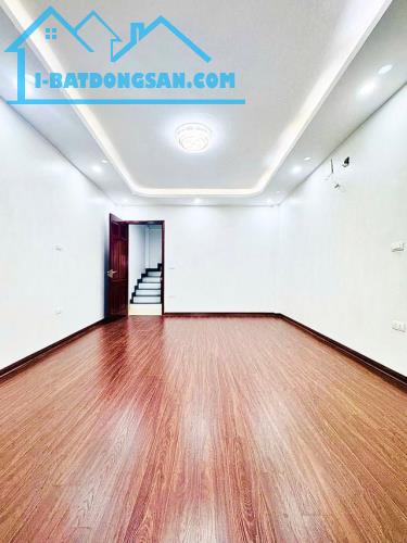 HIẾM HIẾM BÙI XƯƠNG TRẠCH THANH XUÂN,32M2x5T,LÔ GÓC,Ô TÔ VÀO NHÀ,NGÕ THÔNG,NHÀ ĐẸP Ở NGAY. - 3