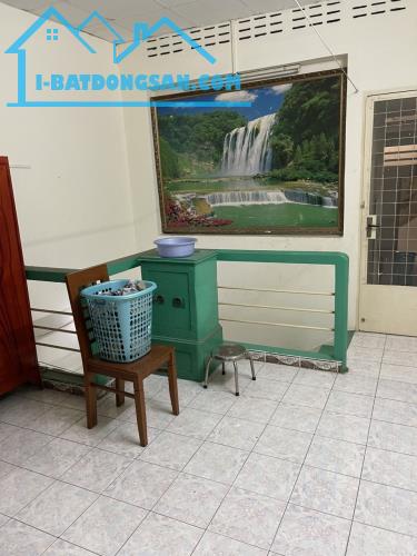 BÁN NHÀ 2 TẦNG BÙI HỮU NGHĨA P5 QUẬN 5 - 64M2 - 2PN 2WC - HẼM XE TẢI CHỈ 15 TỶ - 2