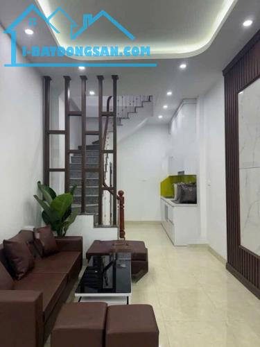Chào giảm nhà 5 tầng,mặt tiền 3,7m
